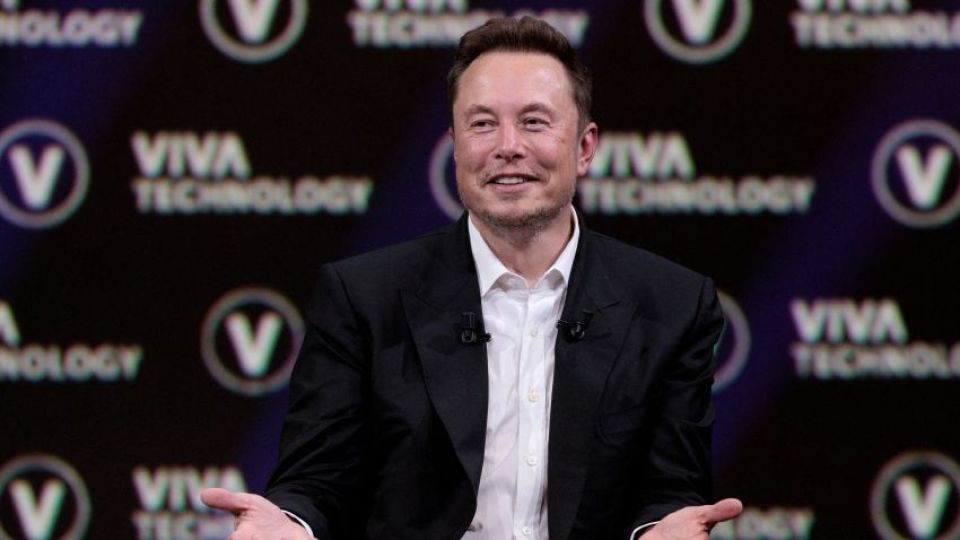 【財通AH】特斯拉股價急瀉近一成 馬斯克單日身家蒸發(fā)1583億