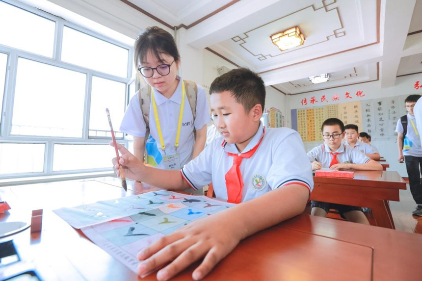 飛鶴乳業(yè)履行社會(huì)責(zé)任助力「優(yōu)師計(jì)劃」