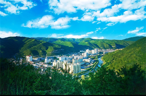 【康養(yǎng)中國】康養(yǎng)之美境 黃龍覓涼風(fēng)——黃龍縣全力打造國內(nèi)知名康養(yǎng)度假目的地