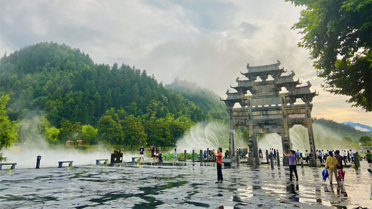 推全域「席地而坐」 皖黟縣西遞成「模範(fàn)生」