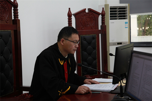 皖屯溪區(qū)：首起「單軌制」刑案 線上5分鐘結案