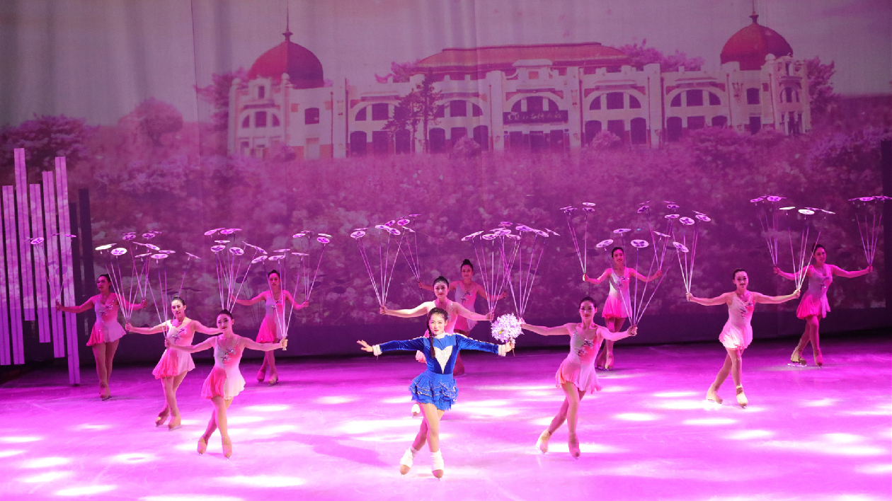 黑龍江大型冰上情境演出中國冰秀《遇見·哈爾濱》25日開啟常態(tài)化演出