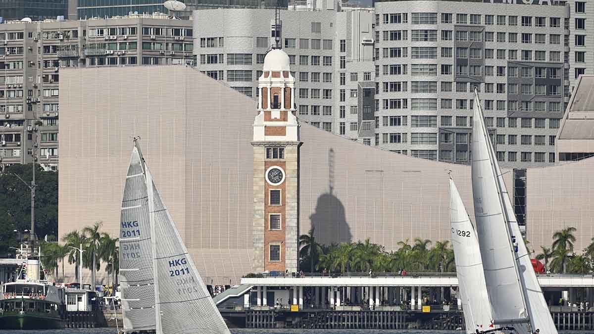 有片｜尖沙咀海旁 火車站變旅遊熱點(diǎn)