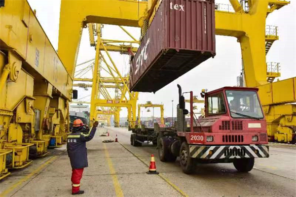 通海達(dá)陸 鏈接天下——大連東北亞國際航運(yùn)中心和國際物流中心建設(shè)發(fā)展成就綜述（下）