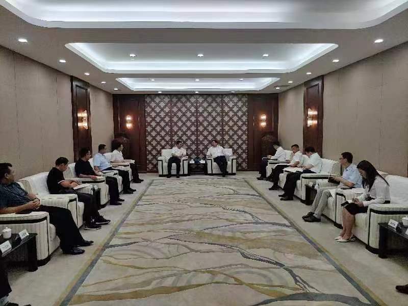 農(nóng)發(fā)行黑龍江分行黨委書記、行長(zhǎng)黃奕忠會(huì)見寶清縣委書記徐斌義一行 深化政銀合作