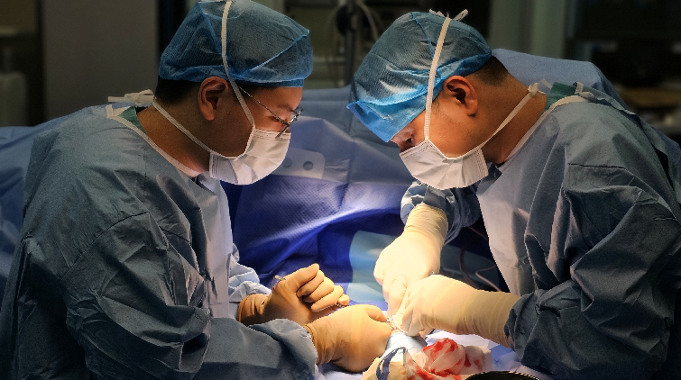 廣東省衛(wèi)生健康委向全省廣大醫(yī)務(wù)工作者發(fā)出慰問信