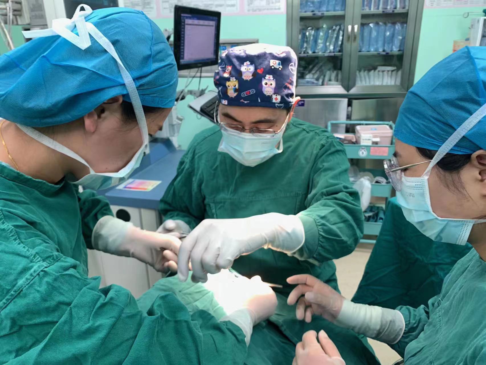 北京兒童醫(yī)院眼視光學(xué)博士胡守龍坐診哈醫(yī)大六院診治疑難眼病