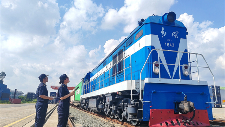 「灣區(qū)號」中歐班列開行三周年  運送出口貨物總值已超百億