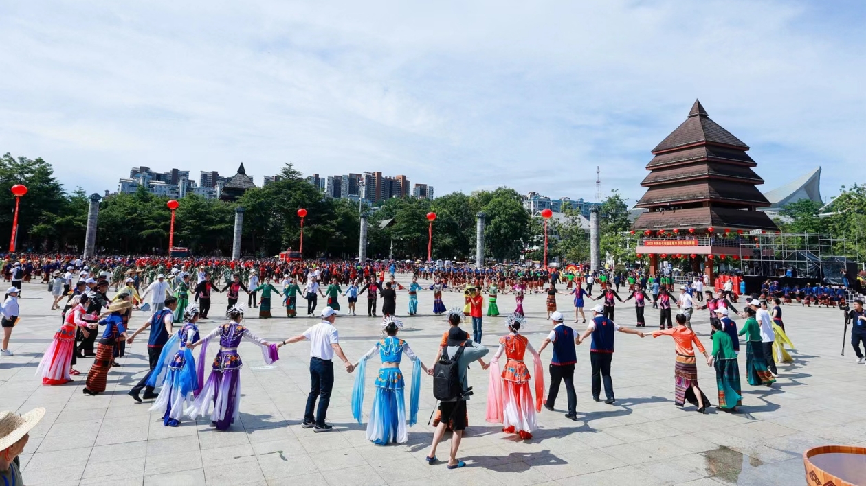 海南嬉水節(jié)搭建瓊臺交流合作平臺