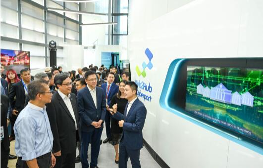 陳茂波：虛擬現(xiàn)實和數(shù)字娛樂蘊含巨大新商機(jī) 香港正努力把握發(fā)展機(jī)遇