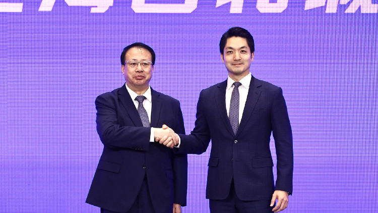 龔正與臺(tái)北市長(zhǎng)蔣萬(wàn)安共同出席臺(tái)北市答謝晚宴