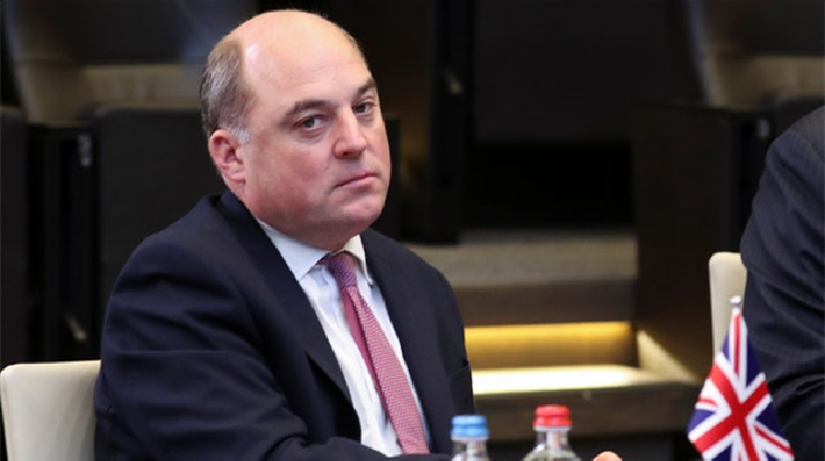 英媒：英國(guó)防大臣華禮仕向首相辛偉誠(chéng)遞交辭呈