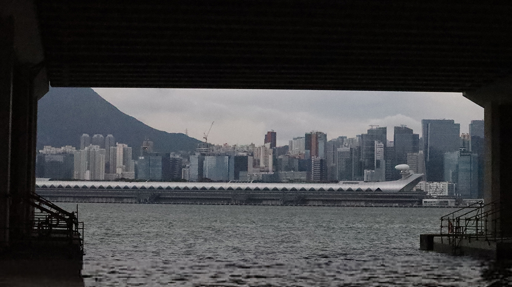 颱風(fēng)蘇拉｜天文臺：相關(guān)烈風(fēng)區(qū)已到達(dá)香港以東約70公里