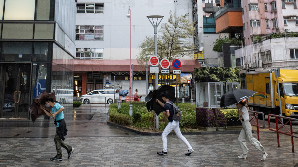 颱風(fēng)蘇拉｜天文臺：考慮在晚上6時至10時發(fā)更高信號