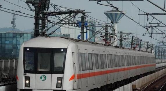 機(jī)場(chǎng)、地鐵、公交、高速！有關(guān)交通信息請(qǐng)周知！