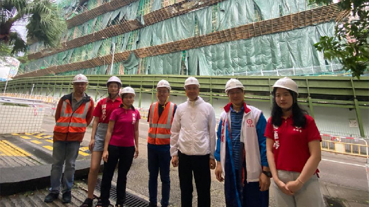 工聯(lián)會協(xié)助政府展開風暴過後的救災工作