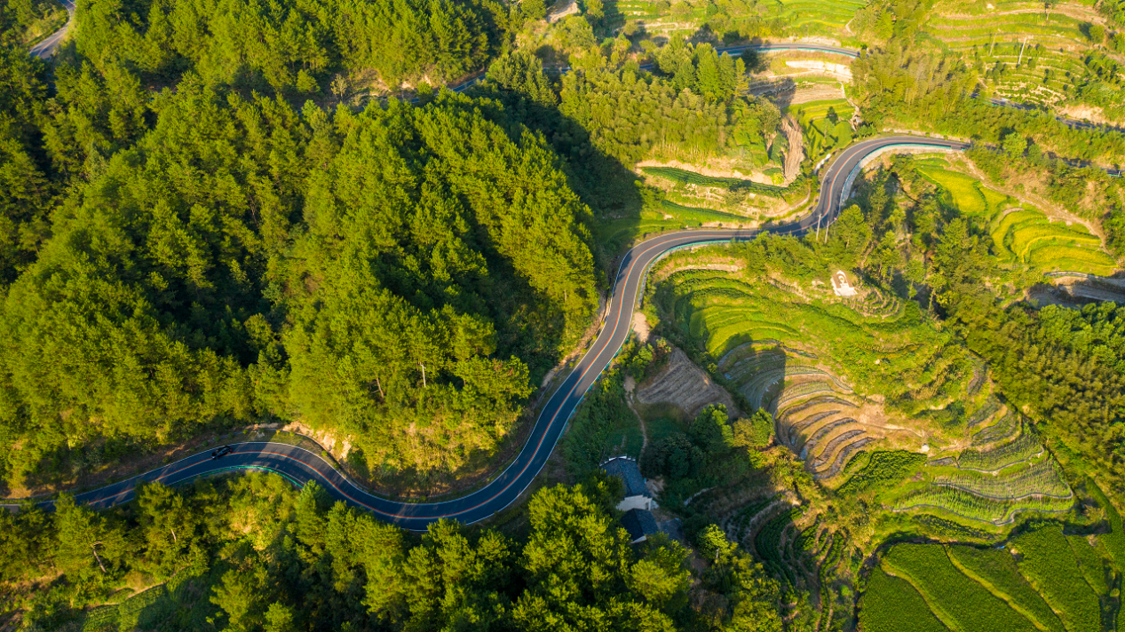 爭(zhēng)創(chuàng)全域旅遊示範(fàn)區(qū) 皖徽州區(qū)創(chuàng)新推「自駕+」促旅遊升溫