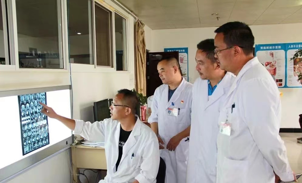 雲(yún)南鶴慶：滬滇協(xié)作見真情   民族團結(jié)一家親