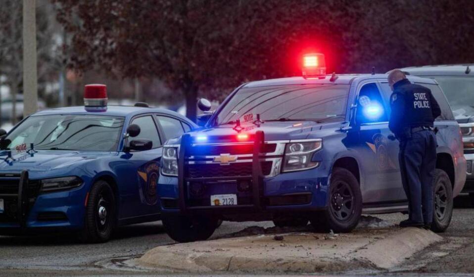 美國(guó)勞工節(jié)假期槍擊案頻發(fā) 50多人死傷