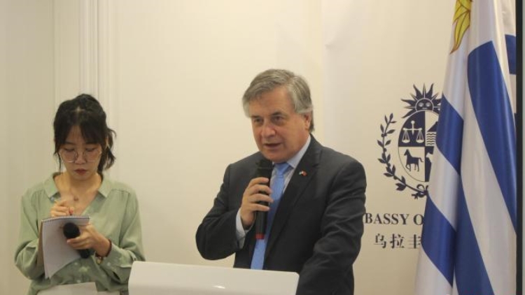 烏拉圭工業(yè)、能源和礦業(yè)部長：願與中方就可再生能源進(jìn)行合作