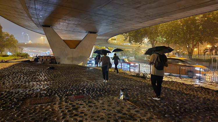 醫(yī)管局普通科及?？崎T診等服務下午繼續(xù)暫停