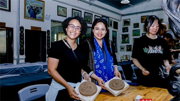 駐華外交官「發(fā)現(xiàn)中國(guó)之美」：甘肅令人神往