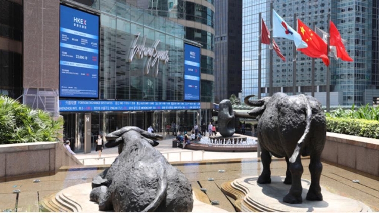 【開(kāi)市焦點(diǎn)】港股低開(kāi)80點(diǎn) 金融股普遍走低