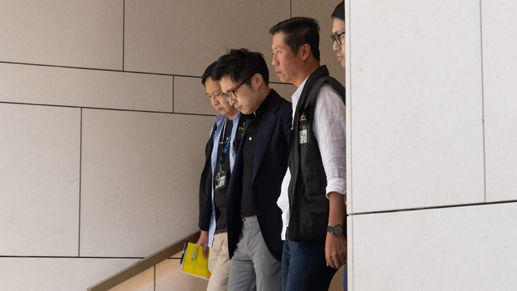 林作涉JPEX疑詐騙事件被捕 商罪科檢走多箱證物包括現(xiàn)金