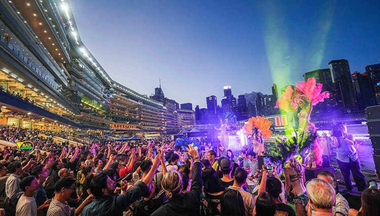 跑馬地馬場(chǎng)9.20起至12月逢周三夜馬免費(fèi)入場(chǎng) 明晚上演精彩雜技表演