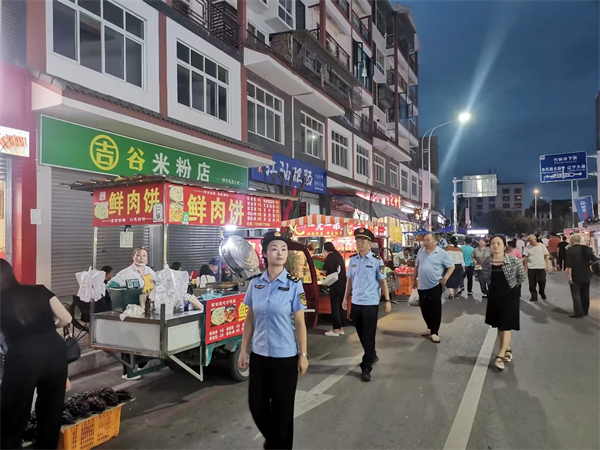 四川北川：規(guī)範發(fā)展精品夜市經(jīng)濟 共同守護城市文明
