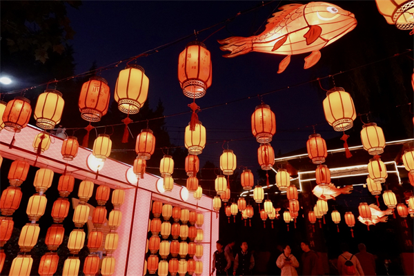 「活力朝陽 遇薦安貞」第十九屆北京朝陽安貞社區(qū)燈會亮燈