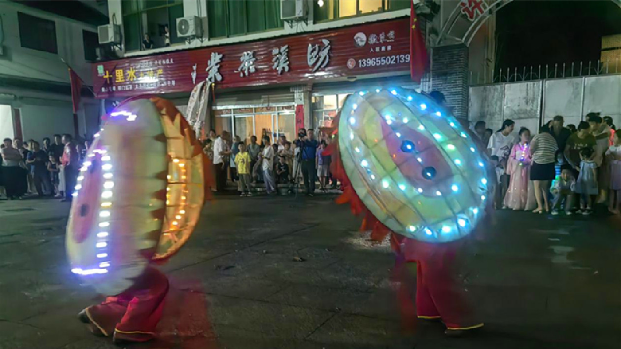 皖歙縣許村鎮(zhèn)：古鎮(zhèn)中秋氛圍濃