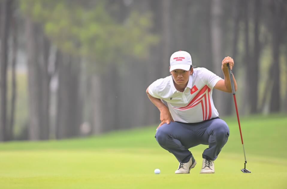 港隊(duì)亞運(yùn)直擊 | 港隊(duì)第6金！男子高球個(gè)人賽許龍一奪冠  男子團(tuán)體賽港隊(duì)得季軍