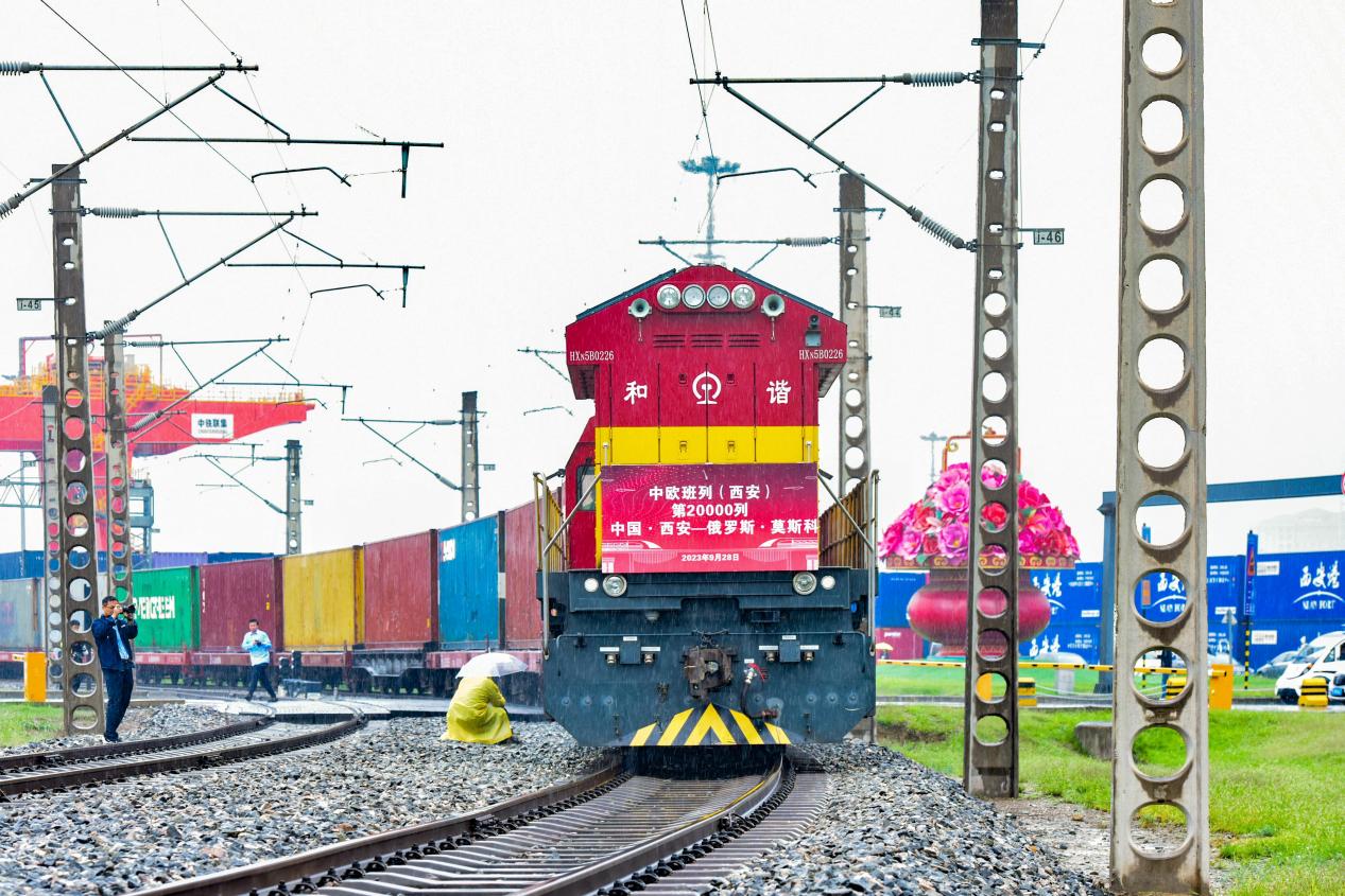 中歐班列長(zhǎng)安號(hào)累計(jì)開(kāi)行突破20000列