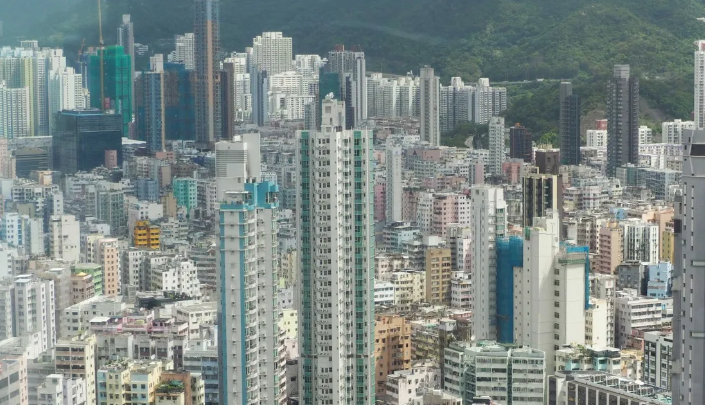 陳茂波：料今年財(cái)赤較預(yù)期高 會(huì)務(wù)實(shí)考慮樓市政策