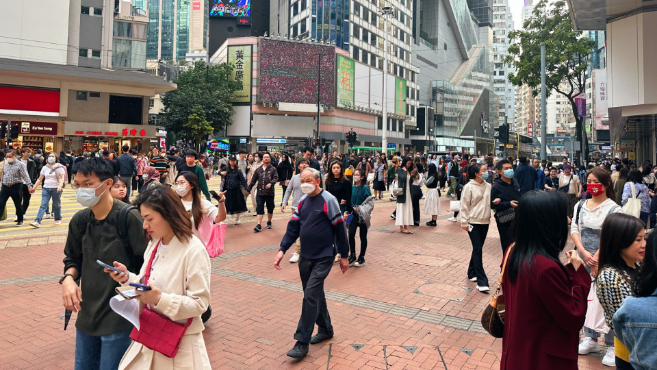 聯(lián)合科學(xué)委員會(huì)開會(huì) 劉宇?。簩徱曅乱淮鶻BB新冠疫苗安全性