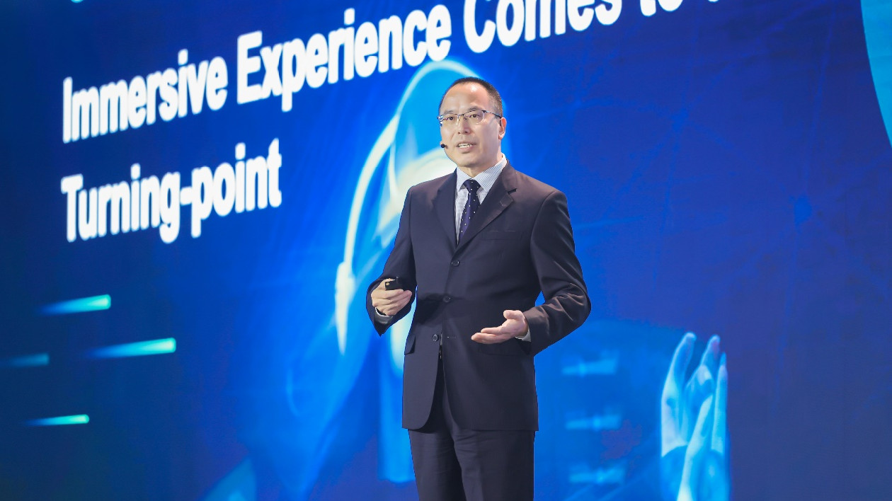 可兌現(xiàn)5.5G網(wǎng)絡(luò)十倍能力的提升 華為發(fā)布全球首個(gè)5.5G全系列解決方案