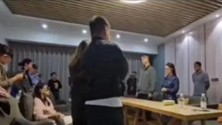 成都高新區(qū)發(fā)布關於「中學生校內自縊事件」的情況通報