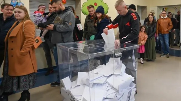 議會席次未過半 波蘭執(zhí)政黨地位恐不保