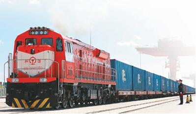 發(fā)改委與哈薩克斯坦有關(guān)部門簽署中歐班列、共建第三條跨境鐵路等三份成果文件