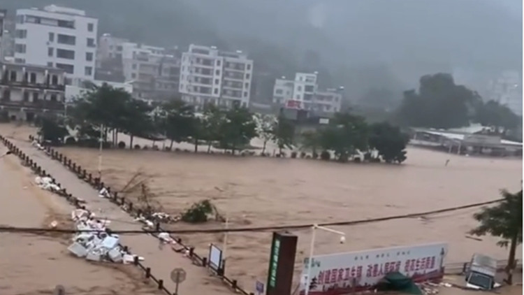 茂名電白羅坑水庫、高州水庫石骨庫區(qū)20日先後泄洪