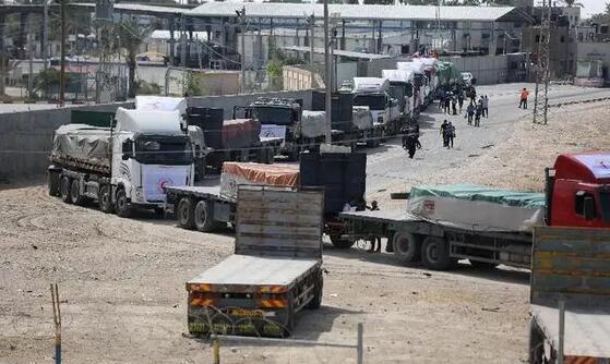 巴以衝突｜第二批人道救援物資從拉法口岸進入加沙地帶 