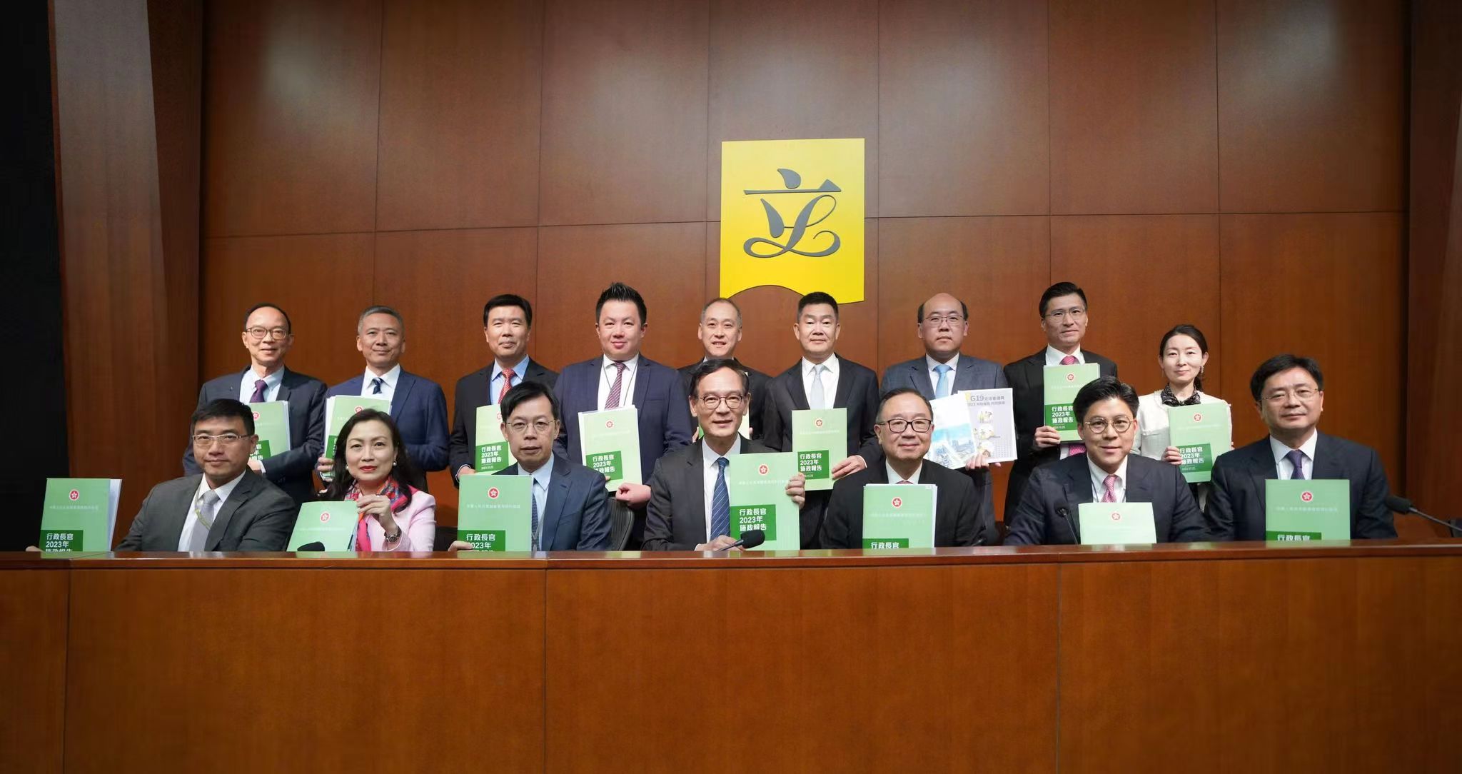 【來(lái)論】簡(jiǎn)慧敏：施政報(bào)告拼經(jīng)濟(jì)惠民生  團(tuán)結(jié)合力共建香港