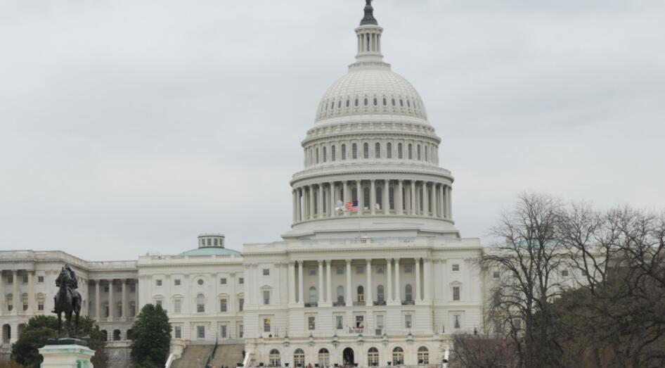 美國第三季度經(jīng)濟(jì)增長4.9%  高於市場(chǎng)預(yù)期