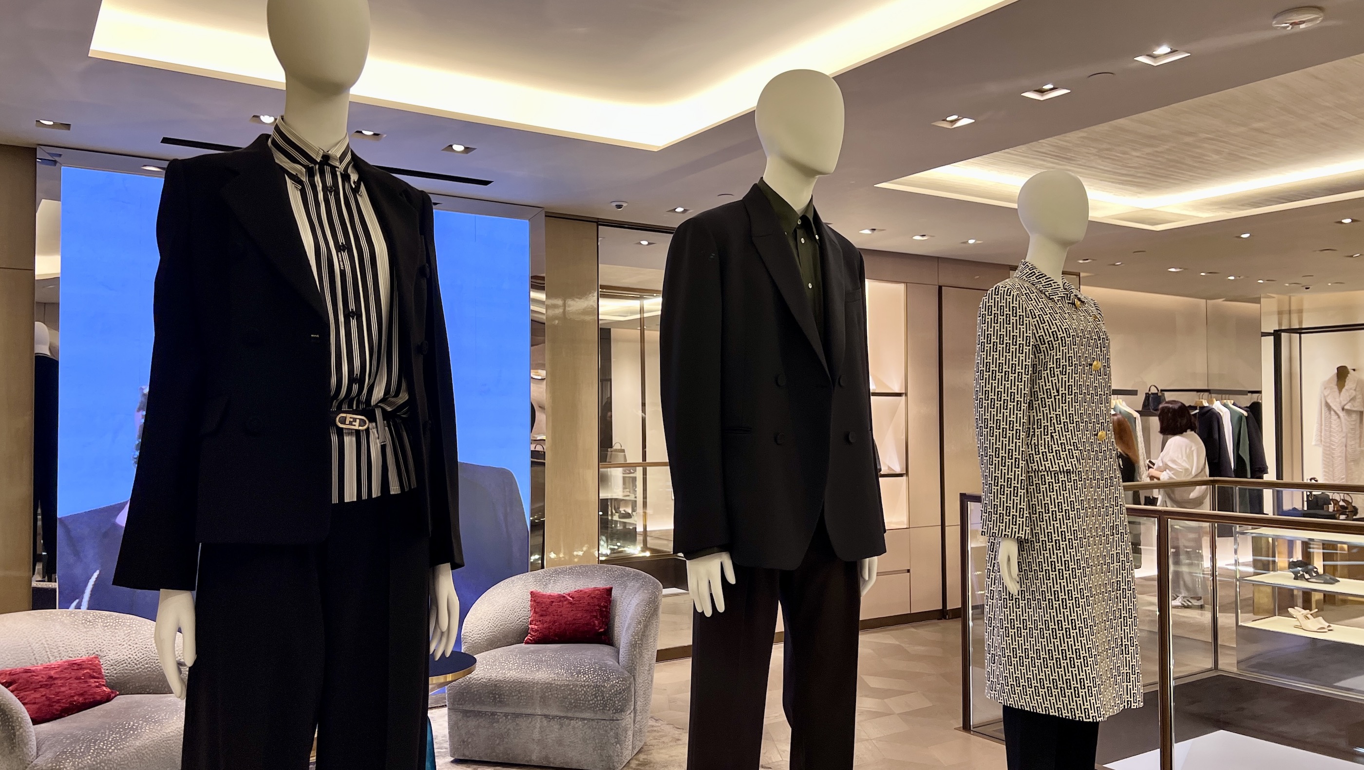 【時(shí)尚】中性風(fēng)格 打破時(shí)裝性別界限