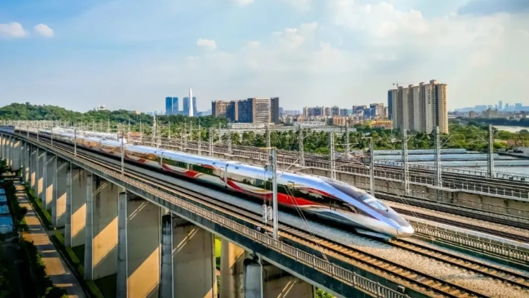 國鐵集團：前三季度實現(xiàn)營業(yè)總收入9080億元，同比增長16.1%