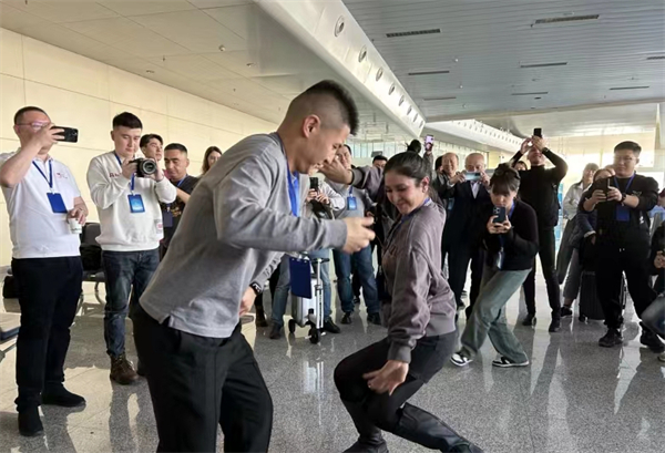 新疆·大灣區(qū)會客廳 | 起舞中亞 新疆文旅廳赴哈薩克斯坦進(jìn)行推廣活動(dòng)