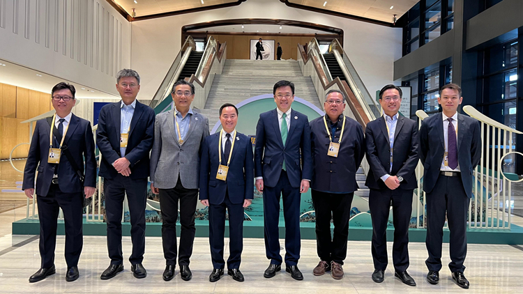 孫東出席世界互聯(lián)網(wǎng)大會(huì)烏鎮(zhèn)峰會(huì)開幕式及全體會(huì)議