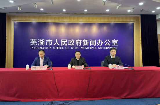 不動(dòng)產(chǎn)登記便民利企 「帶押過戶」榮膺「十佳案例」