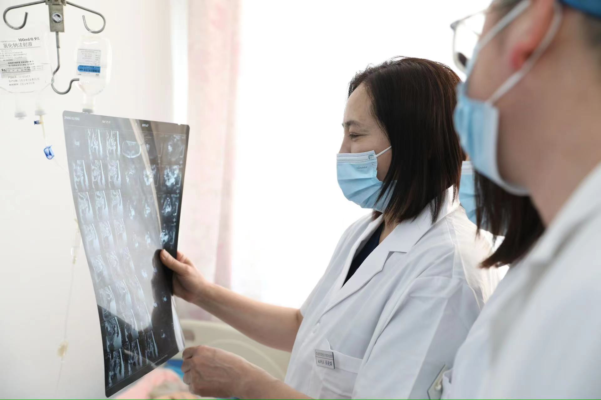 哈爾濱紅十字中心醫(yī)院劉曉麗入選「中國好醫(yī)生中國好護(hù)士」月度人物